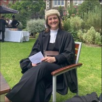Sarah Holt