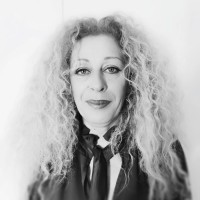Mina Valentino
