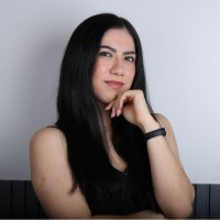 Dérica Gomes