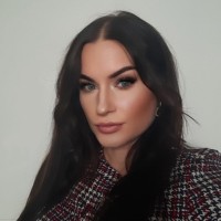 Boglarka Toth