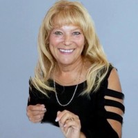 Cindy Grundman Andreatos