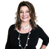 Stephanie Hamilton