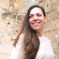 Tineke Bos