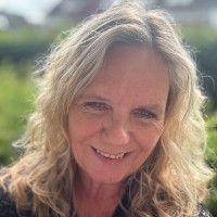 Connie Carlsen
