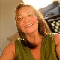 Liz Csiszar