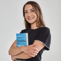 Constanza Villalobos Escobar