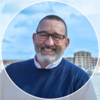 Simon Jones
