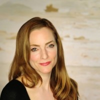 Lara Dresser