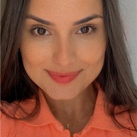 Júlia Graziela