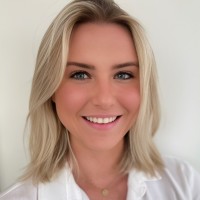 Lydia Passolt, Mba