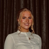 Nova Van De Braak