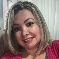 Aline Carnavale