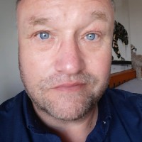 Glenn Hirst
