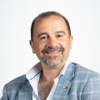 Eustathios (Steven) Petinakis