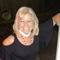 Yolanda Holt