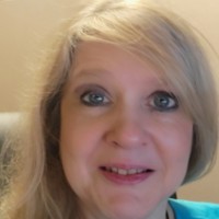 Donna Lynch