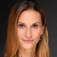 Dr. Janine-Nicole Desai