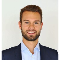 Lukas S.