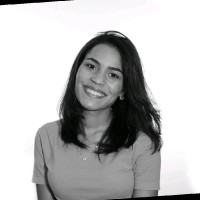 Adriana Santos
