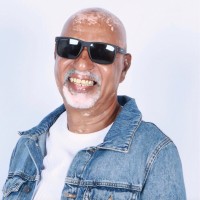Vis Naidoo