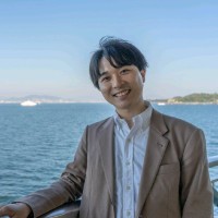 長谷川諒