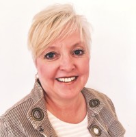 Tina Raymond