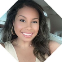 Erika Hinnant