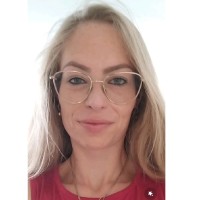 Kelly Van Oosterwijk