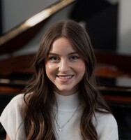 Isabelle Mills