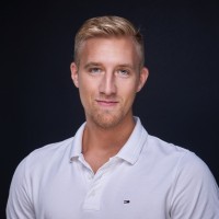 Robert Nikolas