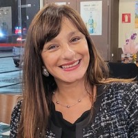 Mayra Cury