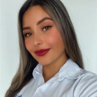 Lorena León