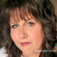 Lynette Scott