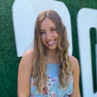 Julia Toth