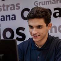 Carlos Máximo