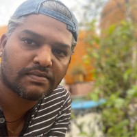 Naveen V