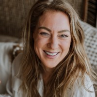 Caitlin Van de Velde