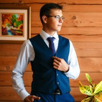 Максим Лапин