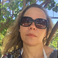 Neuzeli de Souza Leles