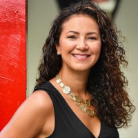 Cristiane R.