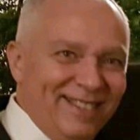Enrique Macías