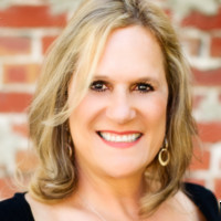 Kristi Leer, PA-C