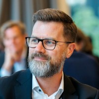 Dr. Thomas Schamberg