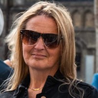 Murielle Benouwt