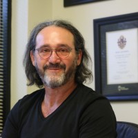 Daniel Simons