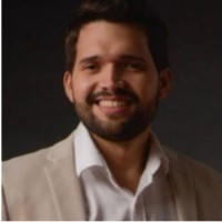 Carlos E Nieto R