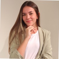 Maria Eduarda Camargo