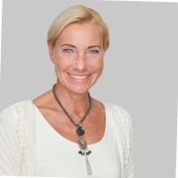 Julia Schregel