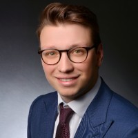 Dr. Jan-Lukas Henkst