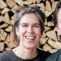 Joyce Klein Haneveld - Bek